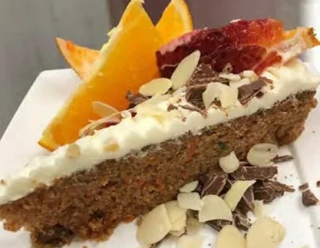 01203 Country Carrot Cake_Garnished