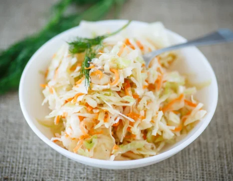 wine vingar coleslaw AdobeStock_72277097
